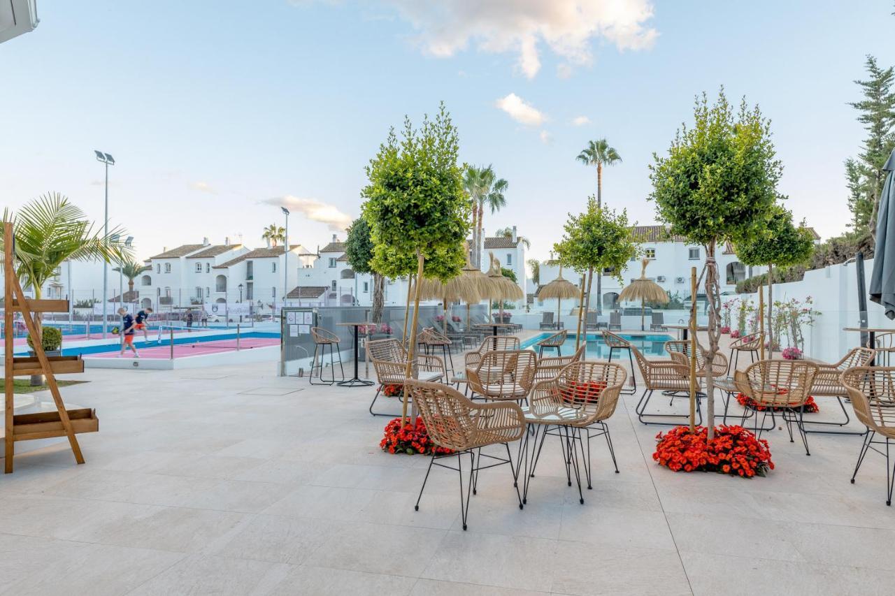 Residencia Deportiva RozaRossa Estepona Exterior foto