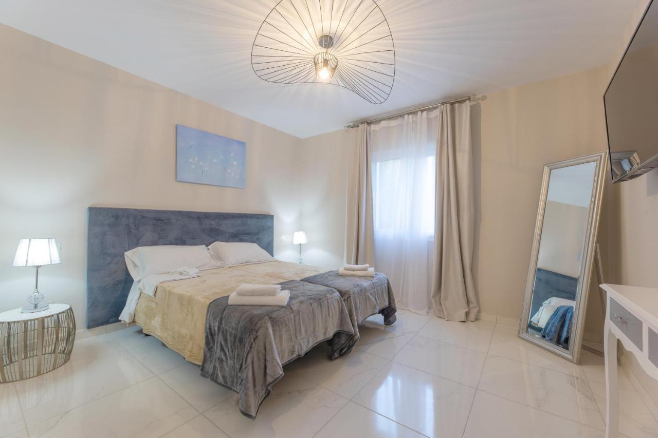 Residencia Deportiva RozaRossa Estepona Exterior foto